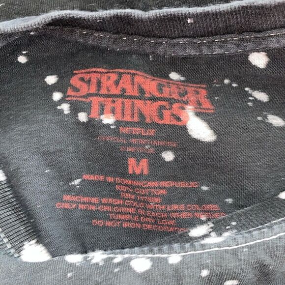Stranger Things Graphic Tee Size Medium - Picture 3 of 3